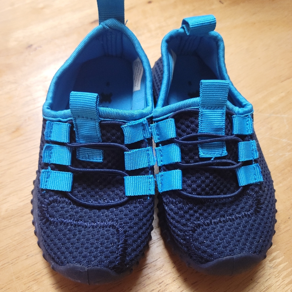 Xertia slip on shoes